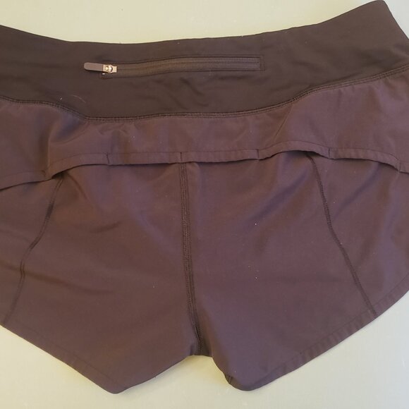 Lululemon Speed Up Shorts. Black 6 - Picture 6 of 7